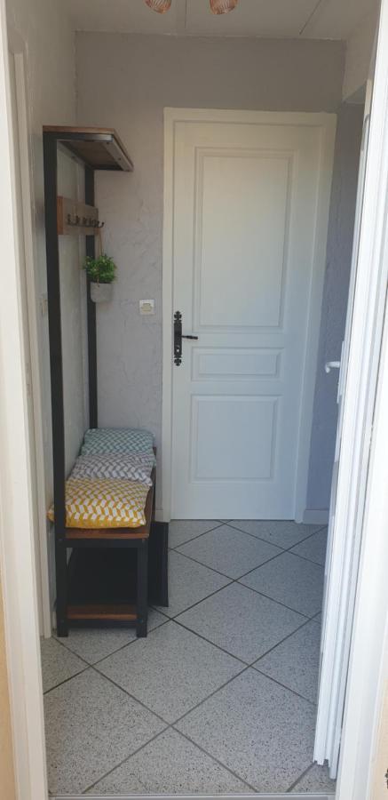 Studio Independant Dans Maison Individuelle Brax  Exterior foto